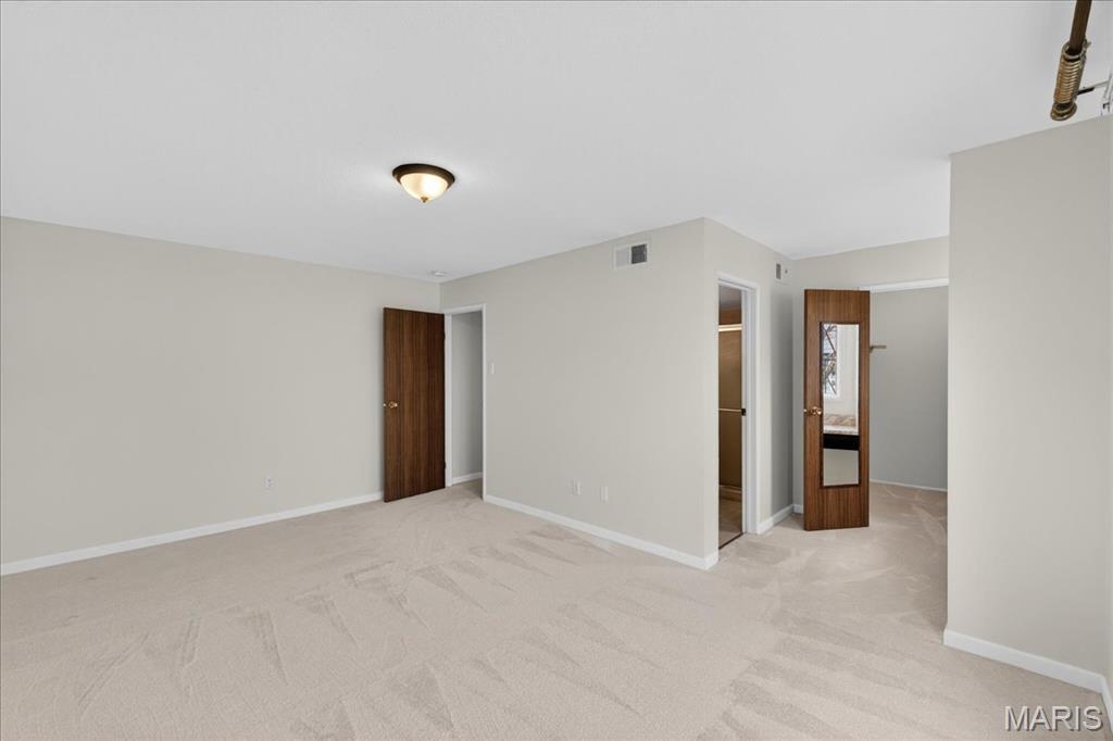 Woods Glen Condo 9 - Residential