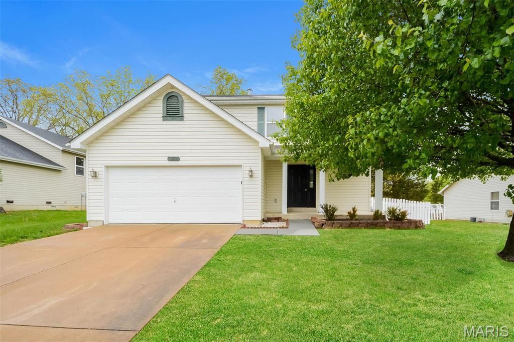 Photo of 1017 Providence Pointe Drive, Wentzville, MO 63385 (MLS # 25073618)