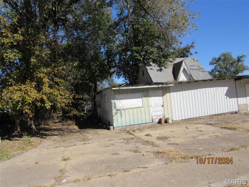 Louisiana, Missouri 63353, United States, ,Commercial,Active,37296