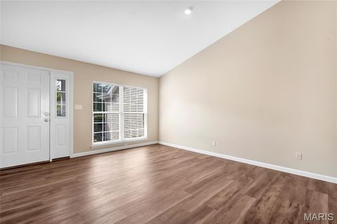 Tiny photo for 843 Whispering Village Circle, Ballwin, MO 63021 (MLS # 25066151)