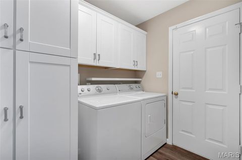 Tiny photo for 843 Whispering Village Circle, Ballwin, MO 63021 (MLS # 25066151)