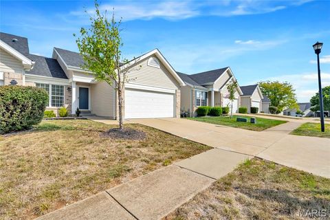 Tiny photo for 843 Whispering Village Circle, Ballwin, MO 63021 (MLS # 25066151)