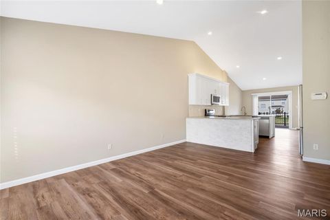 Tiny photo for 843 Whispering Village Circle, Ballwin, MO 63021 (MLS # 25066151)