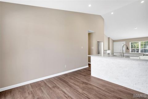 Tiny photo for 843 Whispering Village Circle, Ballwin, MO 63021 (MLS # 25066151)