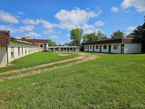 2420 S Service Road E Sullivan MO 63080