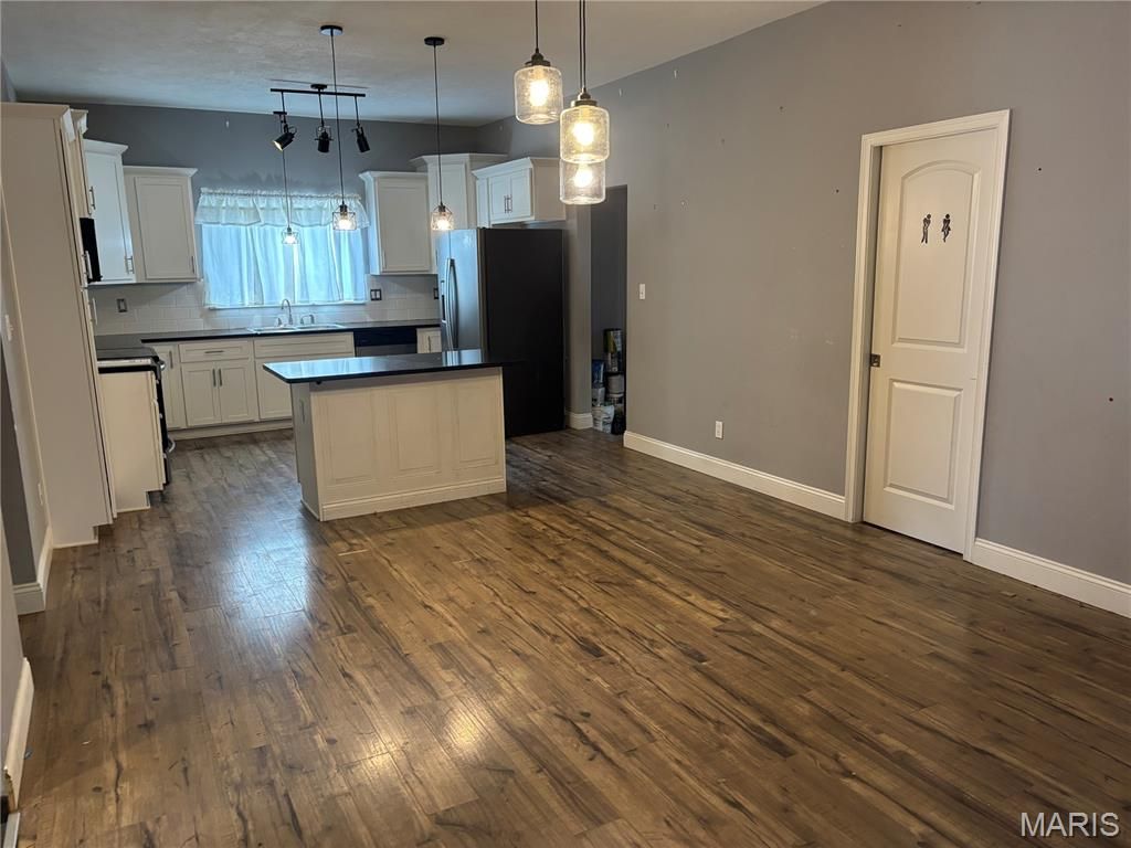 Photo of 112 N White Oak Street, Desloge, MO 63601 (MLS # 26032597)