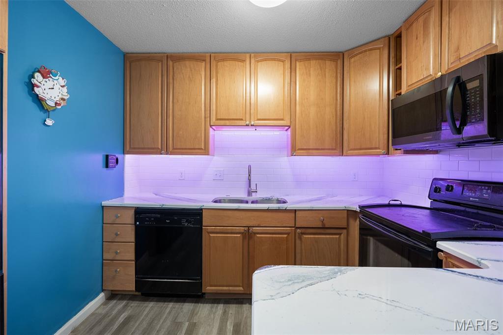 McKelvey Manor Condo - Residential