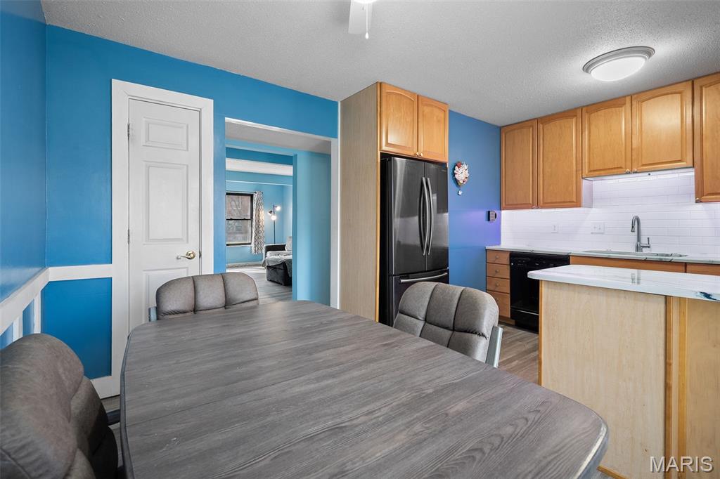 McKelvey Manor Condo - Residential