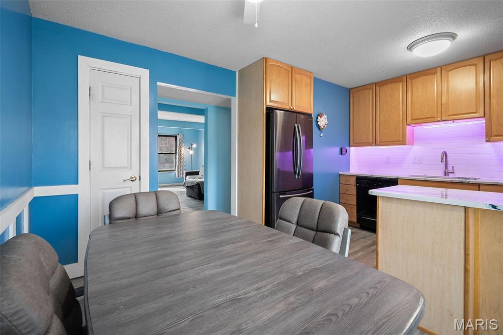 McKelvey Manor Condo - Residential