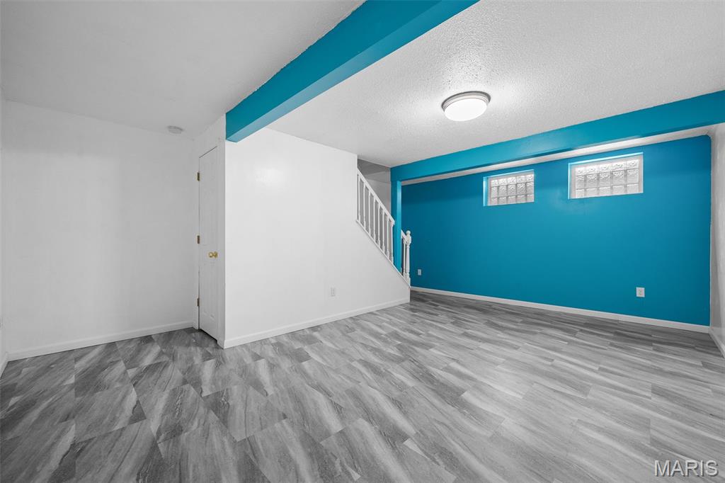 McKelvey Manor Condo - Residential