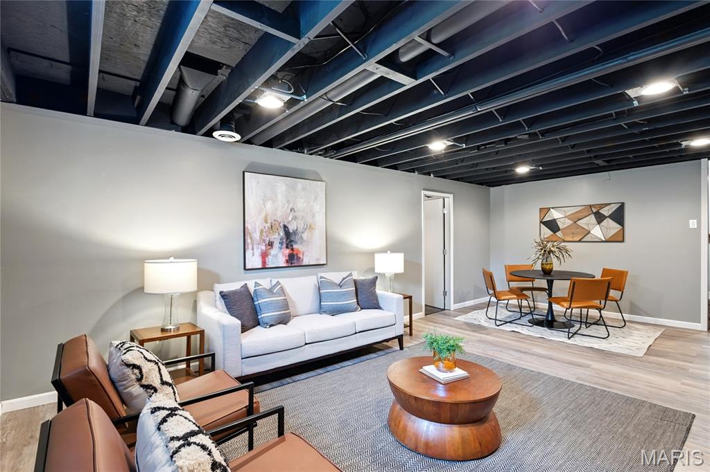 Five Oaks - Residential