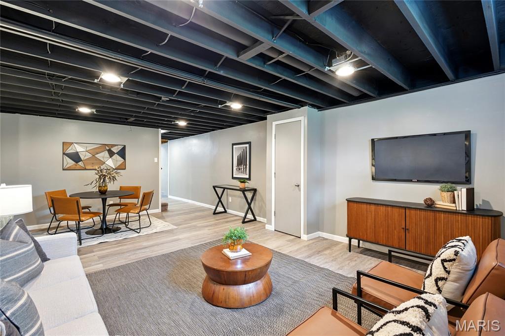 Five Oaks - Residential