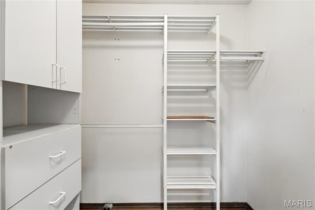 Five Oaks - Residential