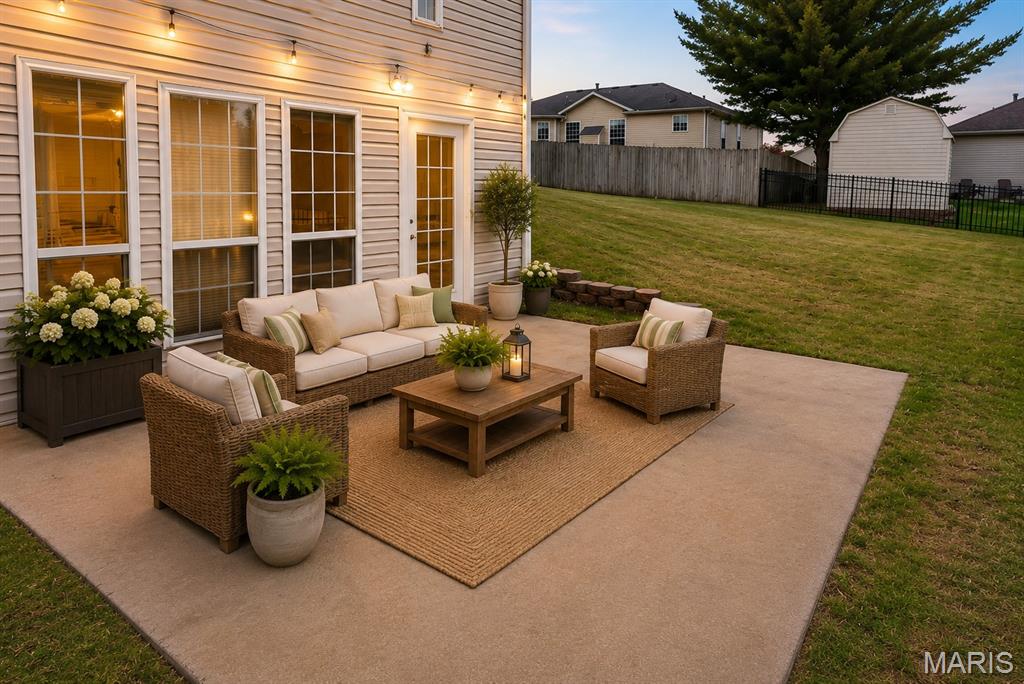 Melrose Place 03 - Residential