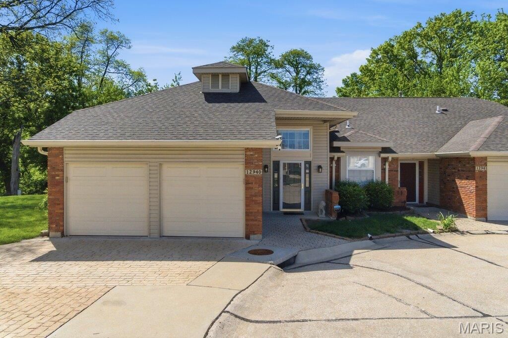 Photo of 12940 Springdale Village Drive, Unincorporated, MO 63146 (MLS # 26025684)