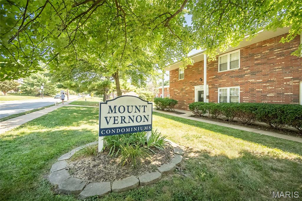 St Louis, Missouri 63122, United States, 2 Bedrooms Bedrooms, ,2 BathroomsBathrooms,Residential,Active,193850