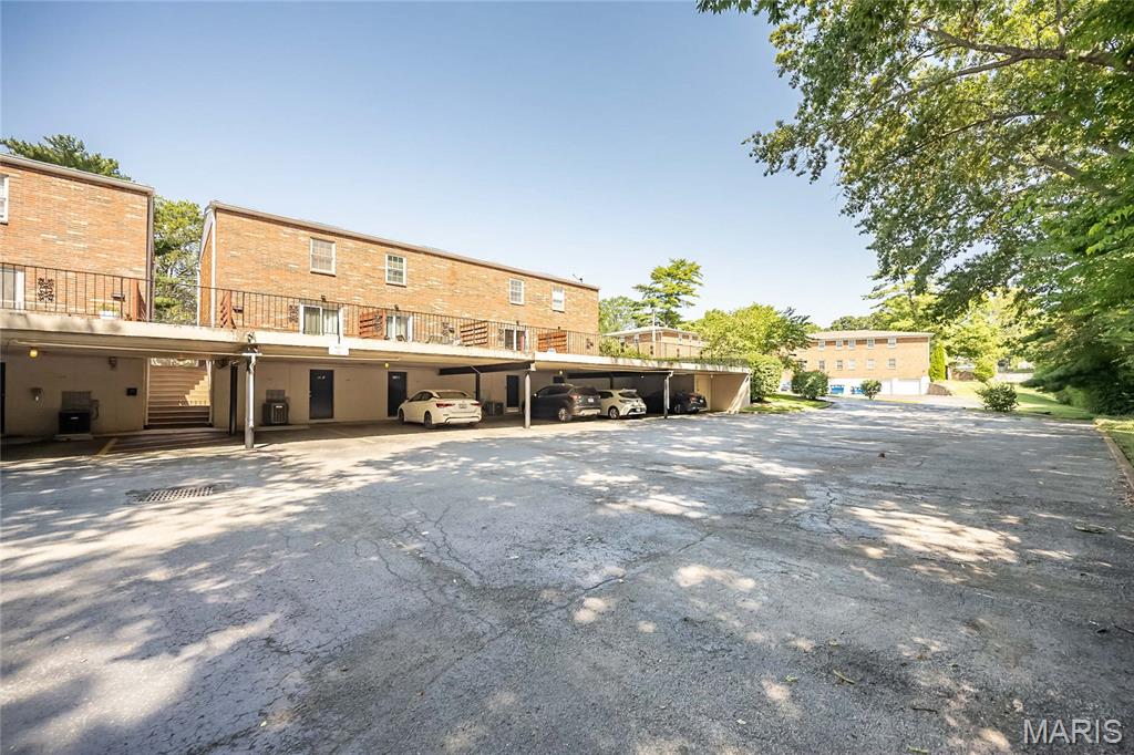 St Louis, Missouri 63122, United States, 2 Bedrooms Bedrooms, ,2 BathroomsBathrooms,Residential,Active,193850