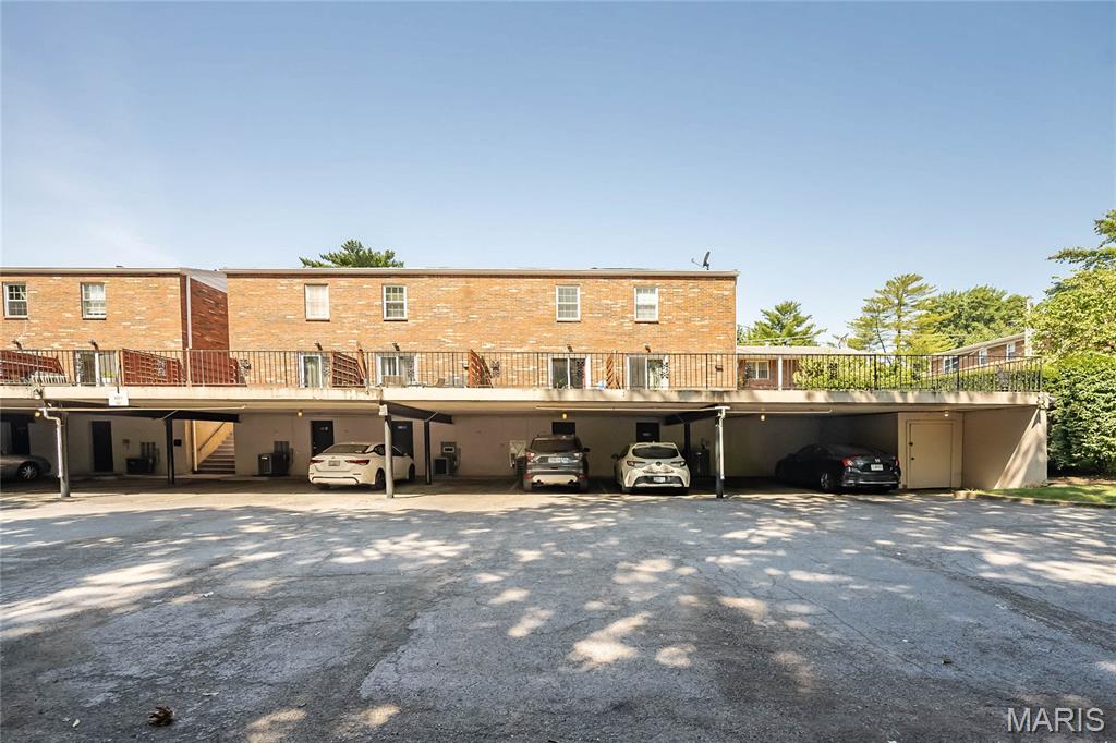 St Louis, Missouri 63122, United States, 2 Bedrooms Bedrooms, ,2 BathroomsBathrooms,Residential,Active,193850