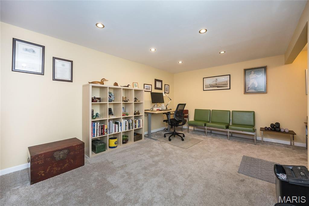 St Louis, Missouri 63122, United States, 2 Bedrooms Bedrooms, ,2 BathroomsBathrooms,Residential,Active,193850