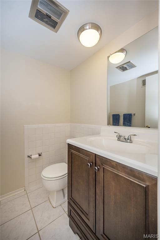 St Louis, Missouri 63122, United States, 2 Bedrooms Bedrooms, ,2 BathroomsBathrooms,Residential,Active,193850