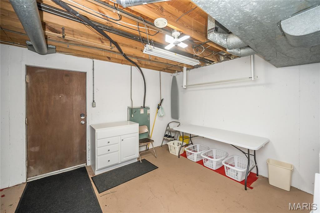 St Louis, Missouri 63122, United States, 2 Bedrooms Bedrooms, ,2 BathroomsBathrooms,Residential,Active,193850