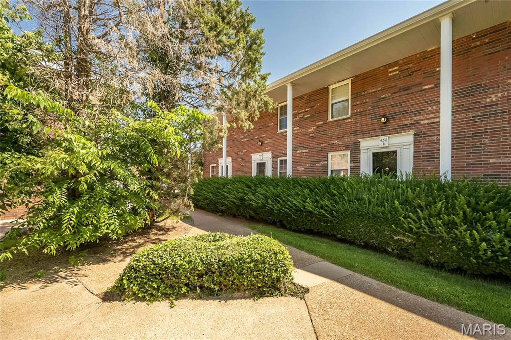 St Louis, Missouri 63122, United States, 2 Bedrooms Bedrooms, ,2 BathroomsBathrooms,Residential,Active,193850