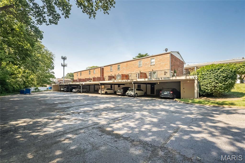 St Louis, Missouri 63122, United States, 2 Bedrooms Bedrooms, ,2 BathroomsBathrooms,Residential,Active,193850