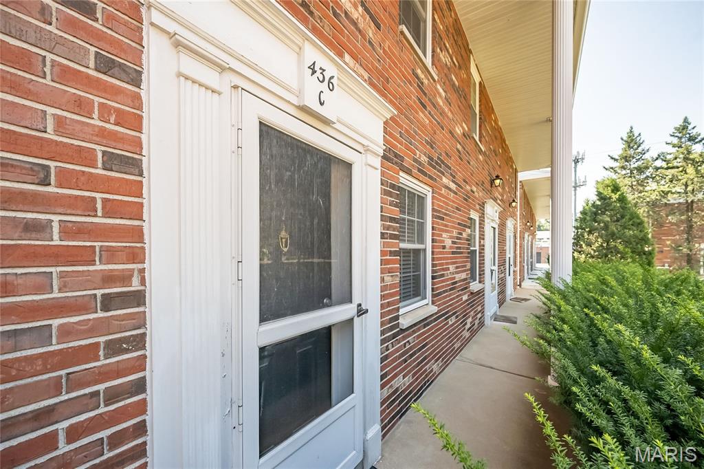 St Louis, Missouri 63122, United States, 2 Bedrooms Bedrooms, ,2 BathroomsBathrooms,Residential,Active,193850