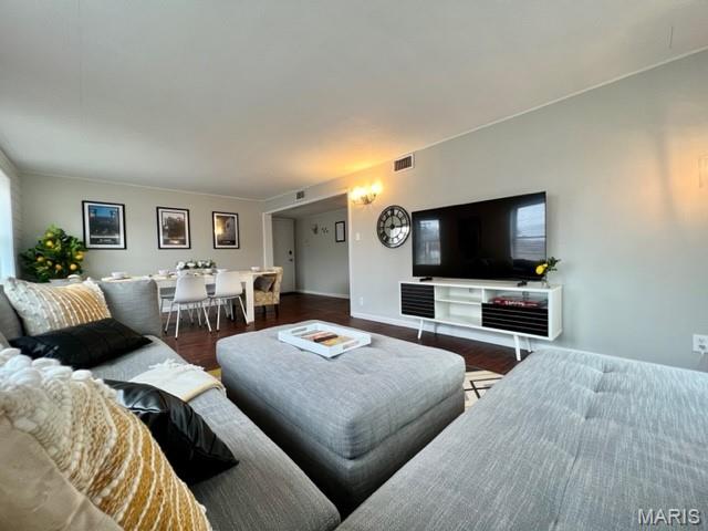 Twabrigs Add - Commercial Sale