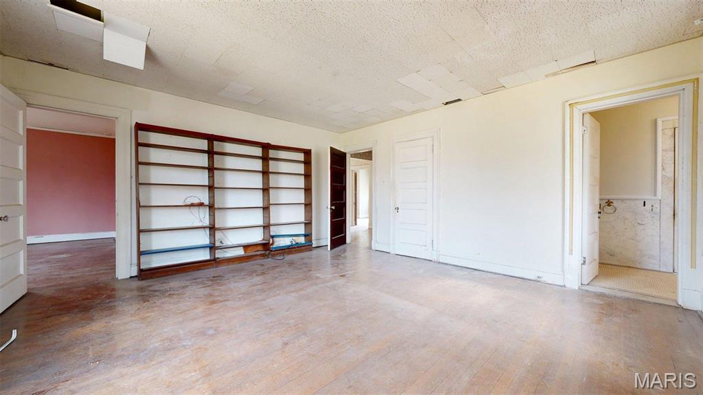 Kingsbury Terrace Add - Residential