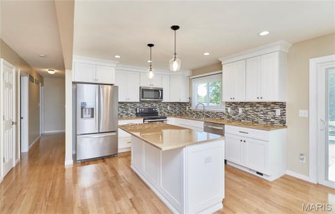 Tiny photo for 2944 Elmcrest Drive, St Charles, MO 63301 (MLS # 26061549)