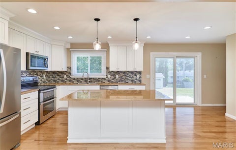 Tiny photo for 2944 Elmcrest Drive, St Charles, MO 63301 (MLS # 26061549)