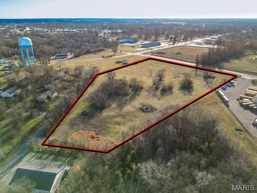 LEBANON ACREAGE - Commercial Sale