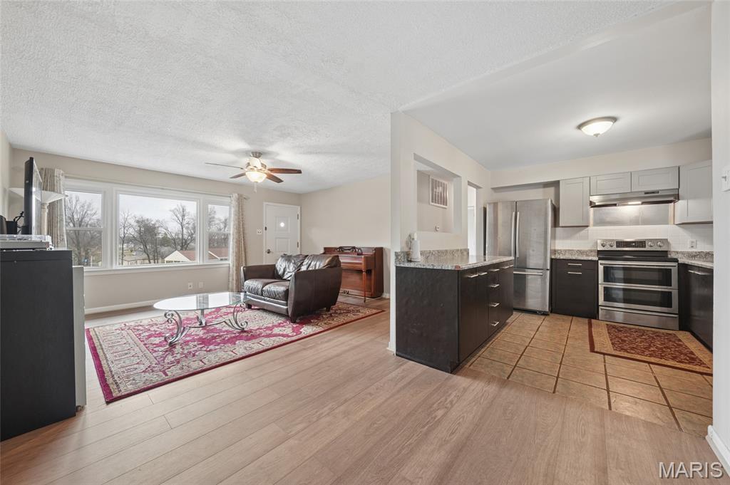 Ballwin Hills Sec 4 - Residential