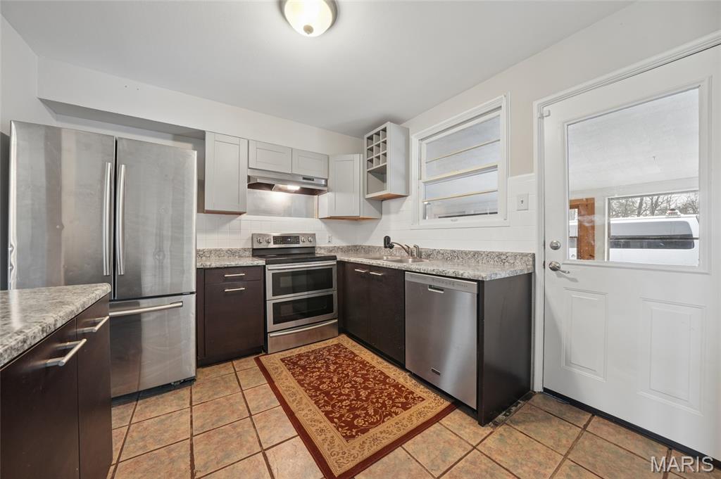 Ballwin Hills Sec 4 - Residential