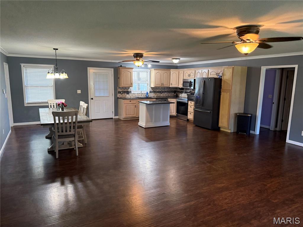Hunter Acres West 8th Add - Residential