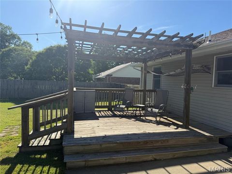 Tiny photo for 207 Linda Drive, Sikeston, MO 63801 (MLS # 26030336)