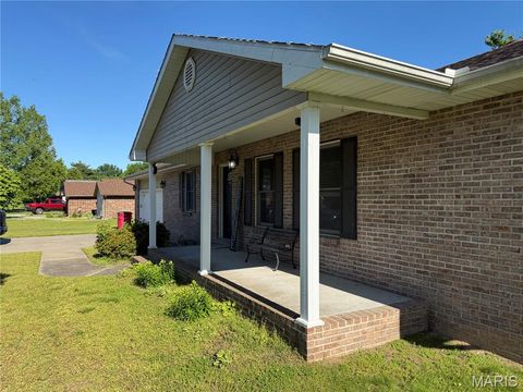 Tiny photo for 207 Linda Drive, Sikeston, MO 63801 (MLS # 26030336)