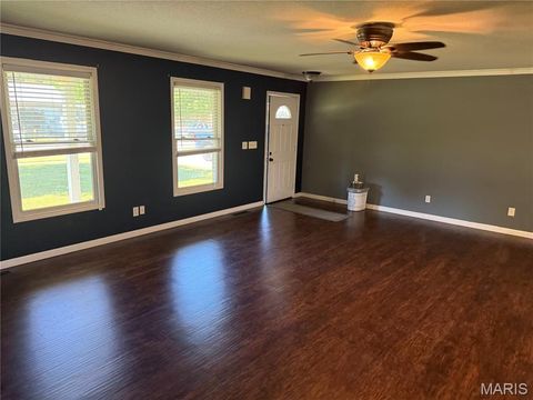 Tiny photo for 207 Linda Drive, Sikeston, MO 63801 (MLS # 26030336)