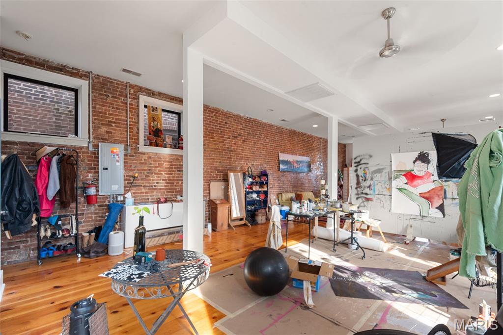 St Louis Commons Add - Commercial Sale