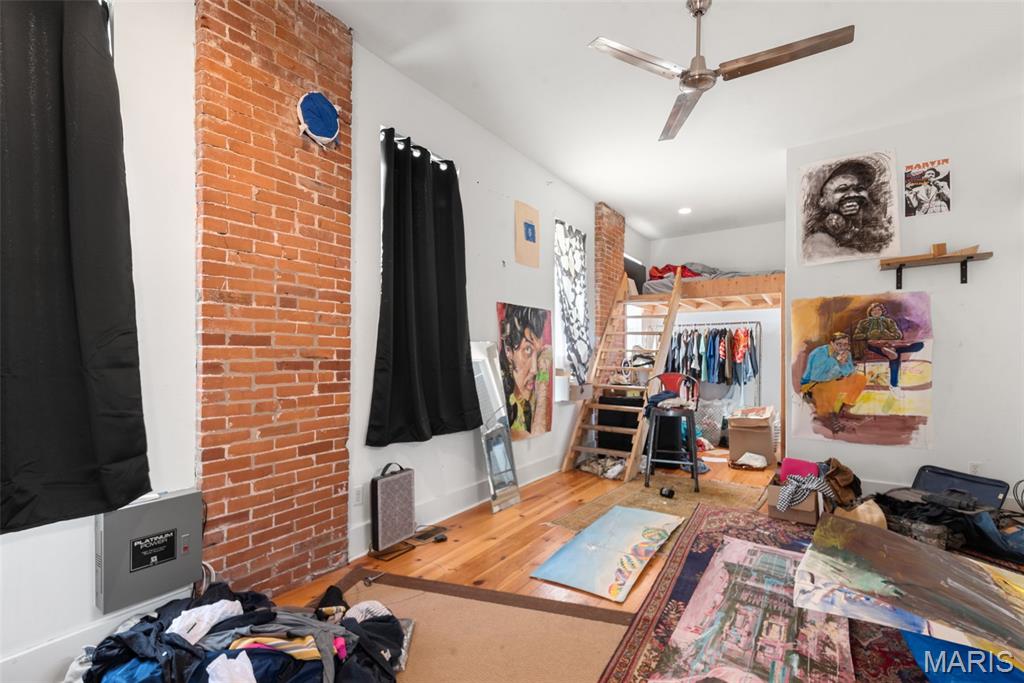 St Louis Commons Add - Commercial Sale