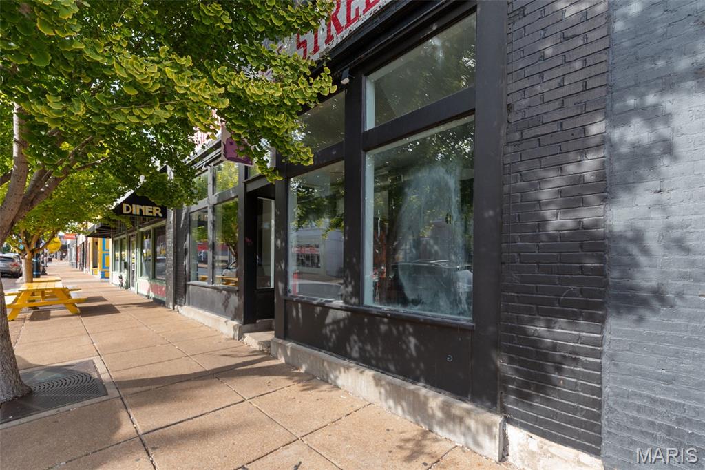 St Louis Commons Add - Commercial Sale