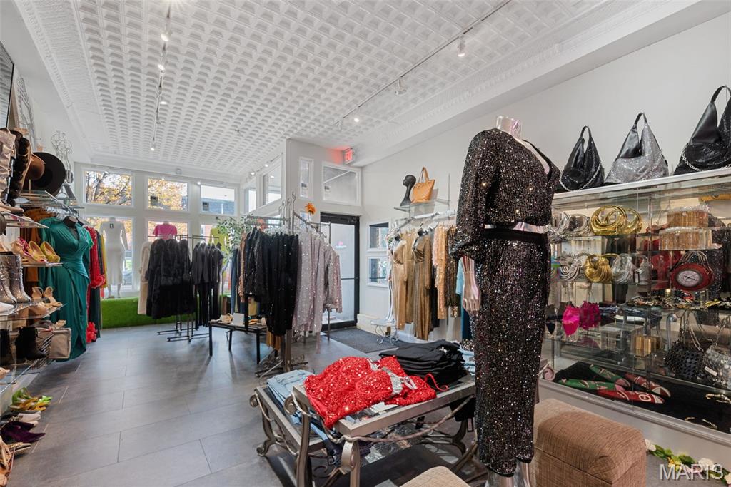 St Louis Commons Add - Commercial Sale