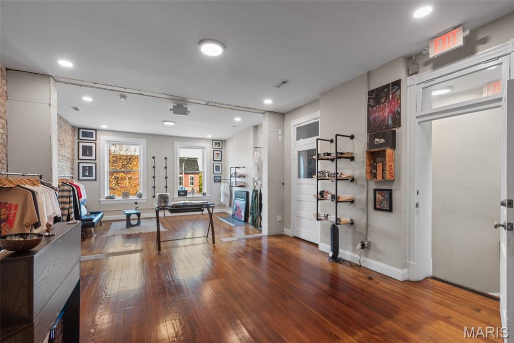 St Louis Commons Add - Commercial Sale