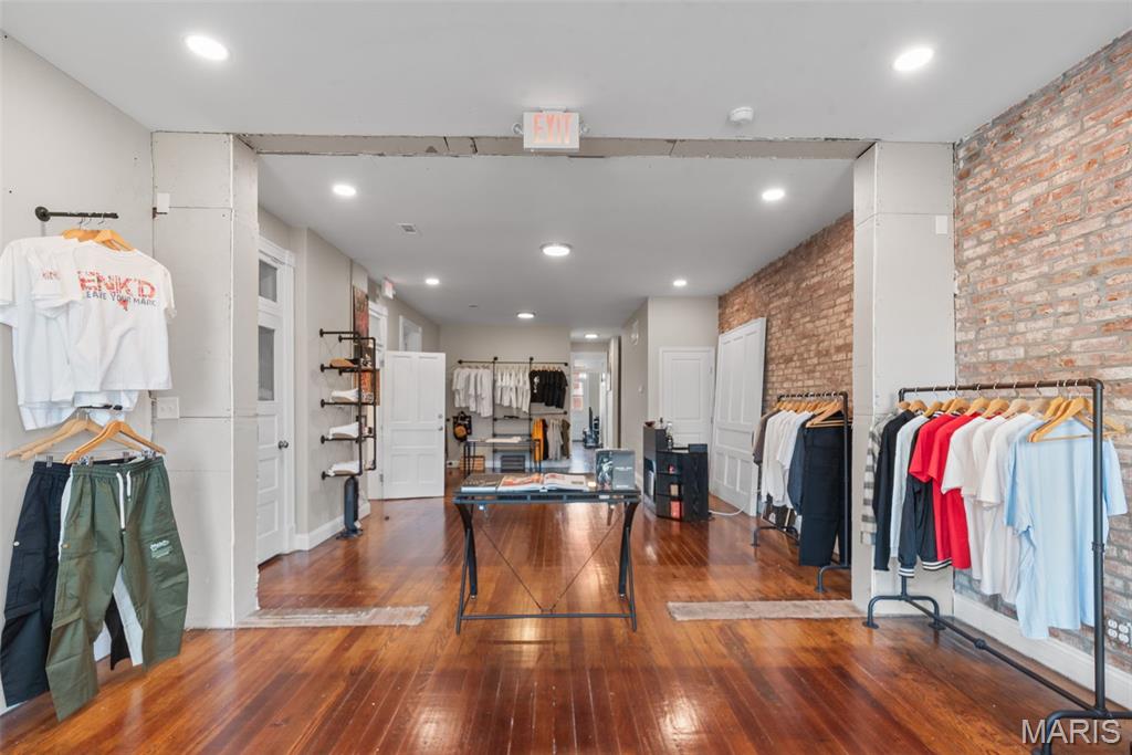 St Louis Commons Add - Commercial Sale