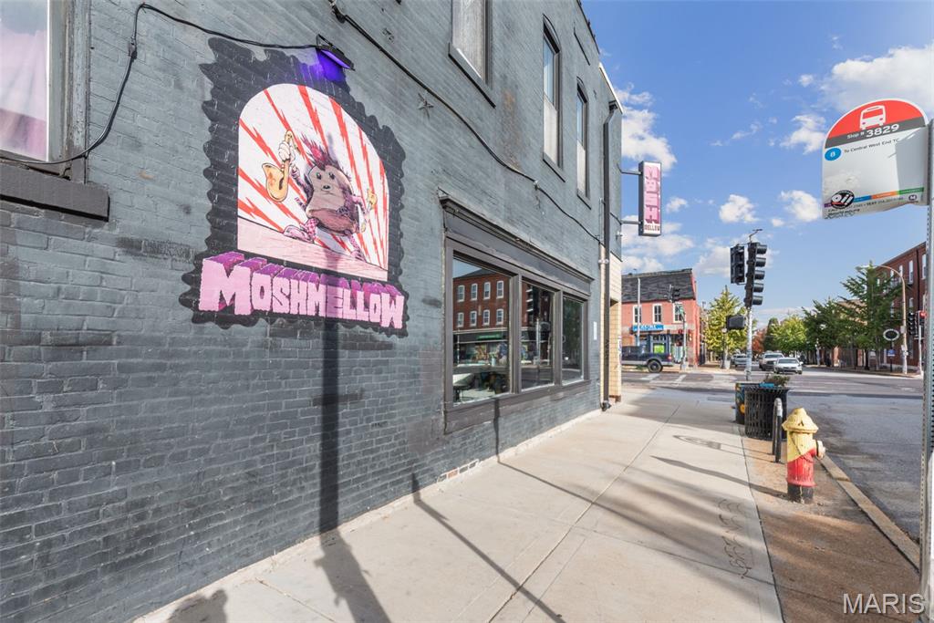 St Louis Commons Add - Commercial Sale