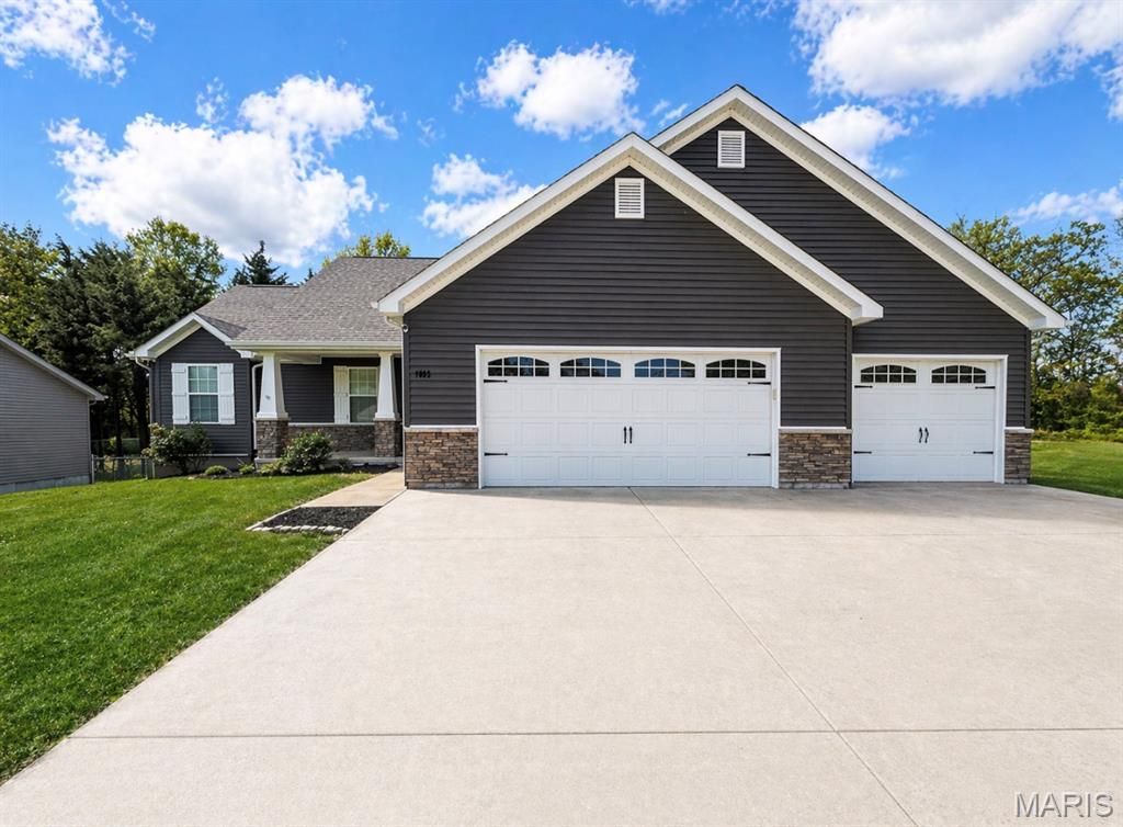 Photo of 1005 Busch Drive, Warrenton, MO 63383 (MLS # 26024125)