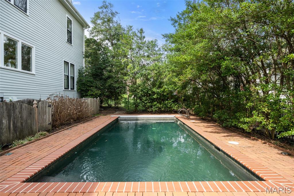 Mary Gore - Residential