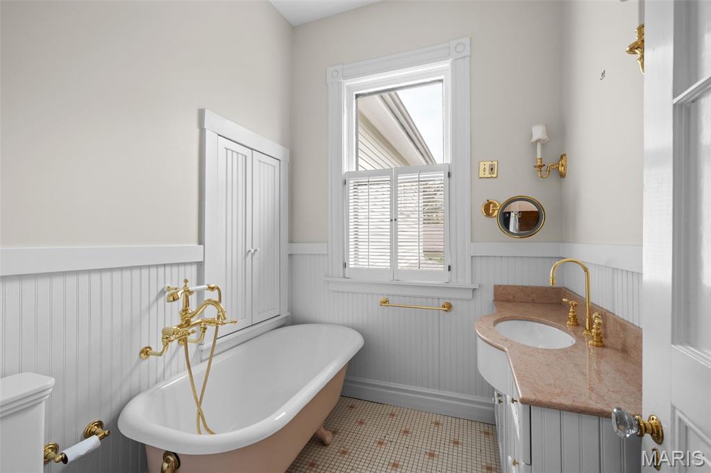 Mary Gore - Residential