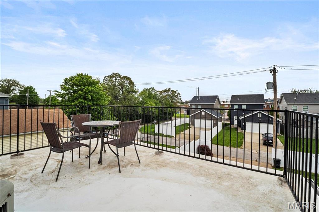 St Louis, Missouri 63104, United States, 3 Bedrooms Bedrooms, ,3 BathroomsBathrooms,Residential,Active,124542